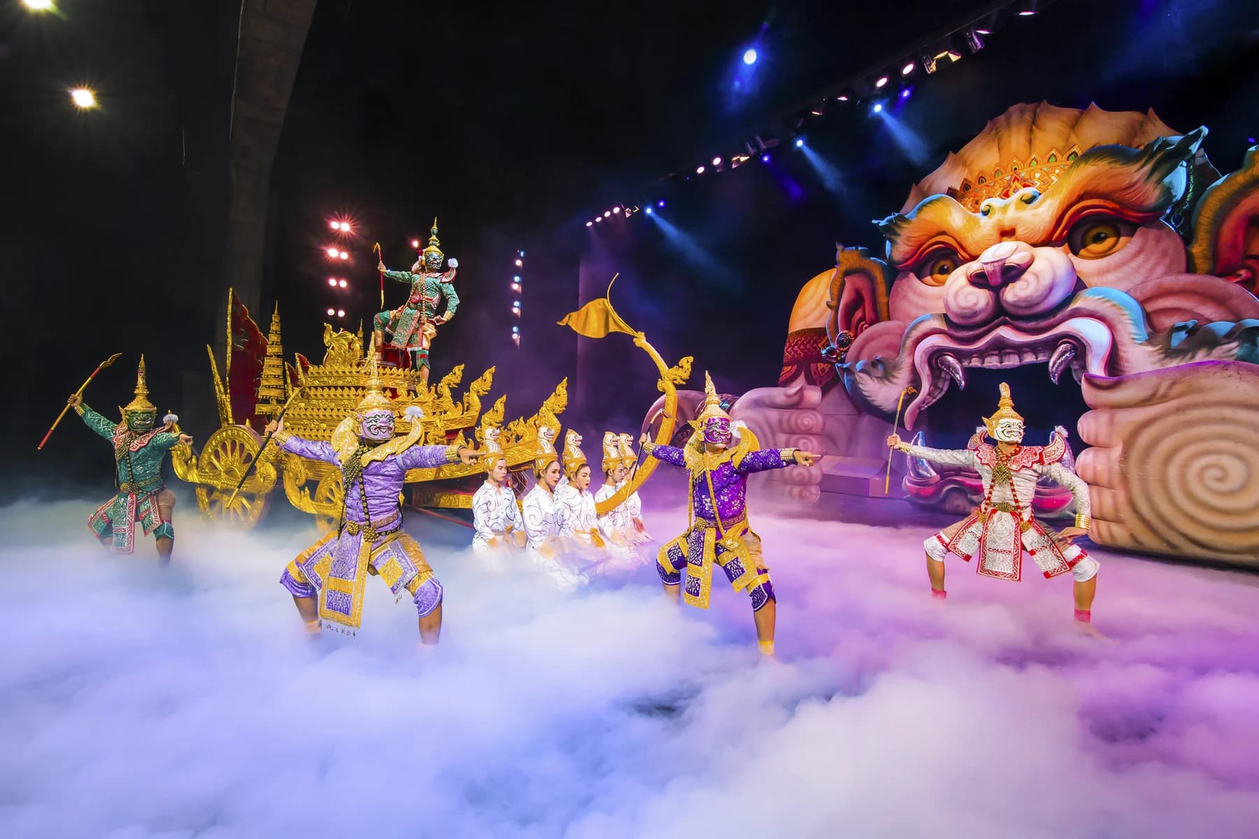 푸켓 판타씨의 Fantasy of a Kingdom 공연 무대